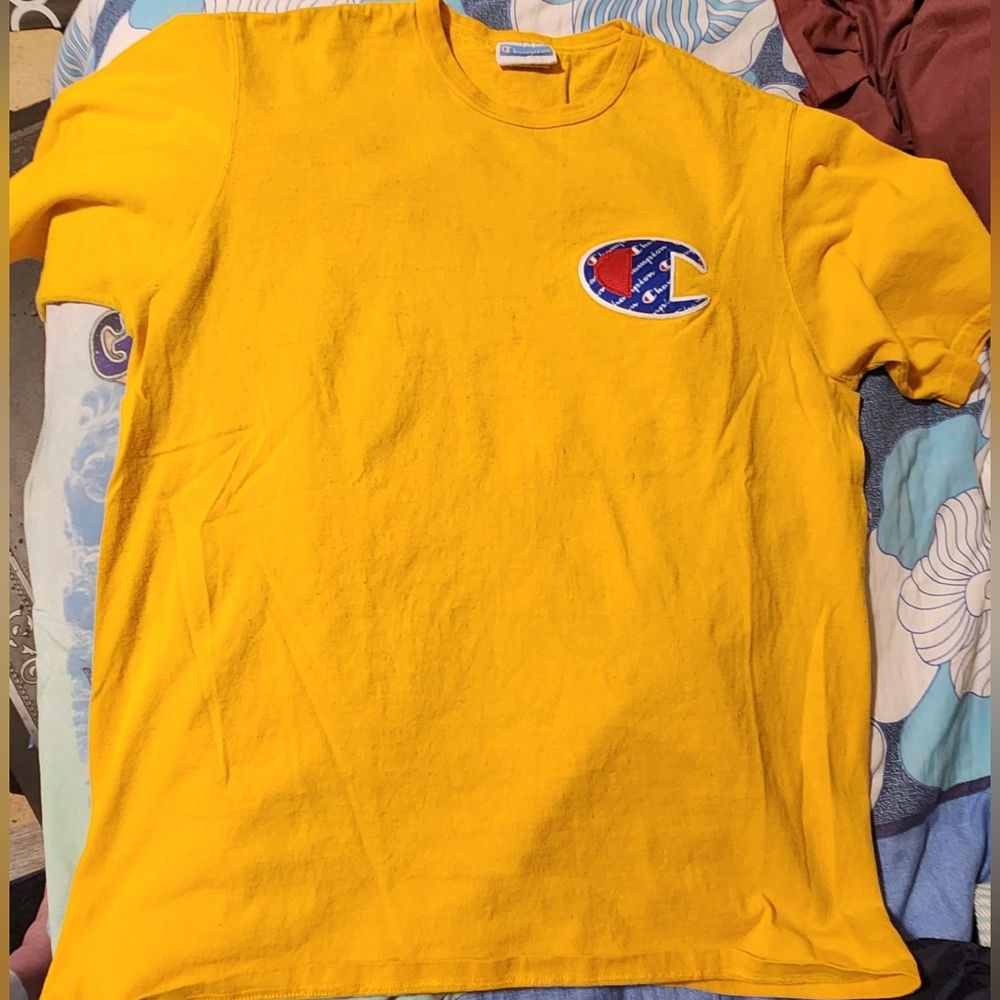 Champion yellow x-large shirt